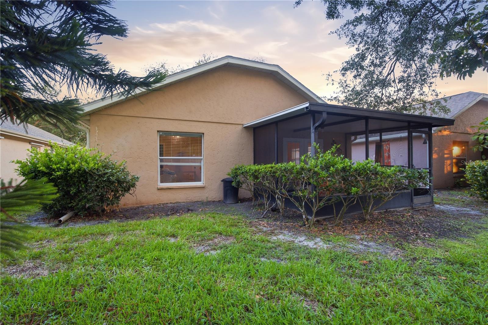 GULF GATE GLEN - Residential