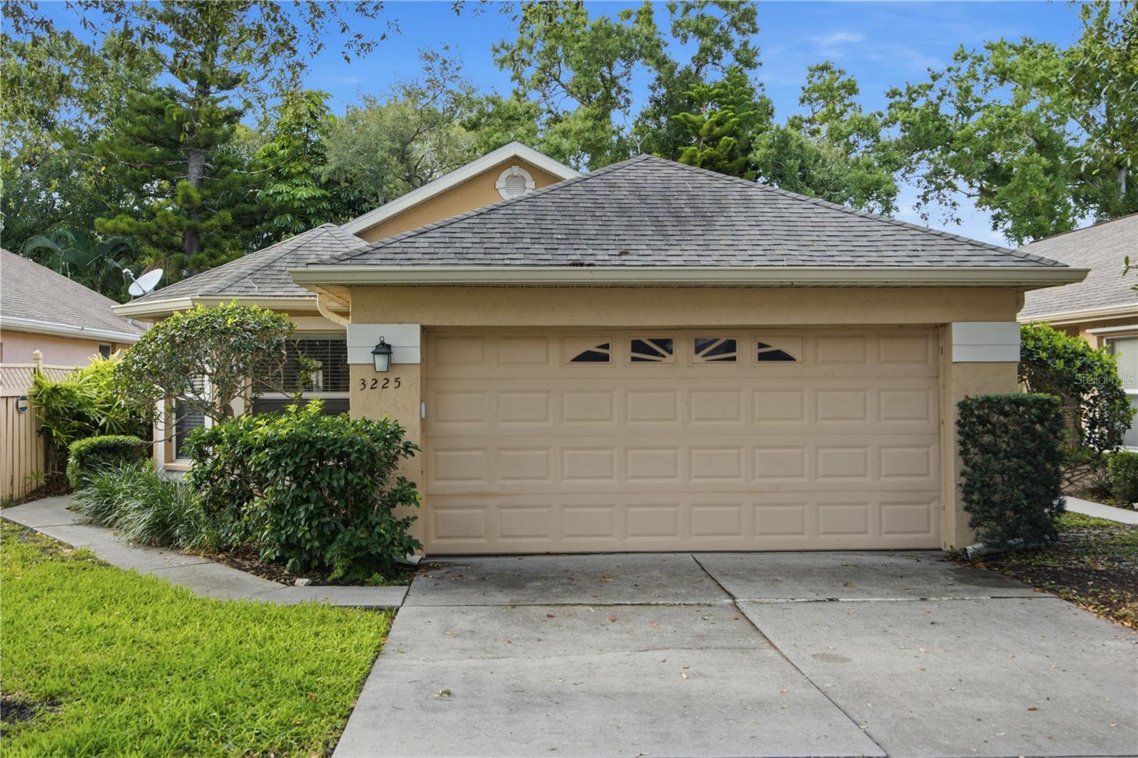 GULF GATE GLEN - Residential