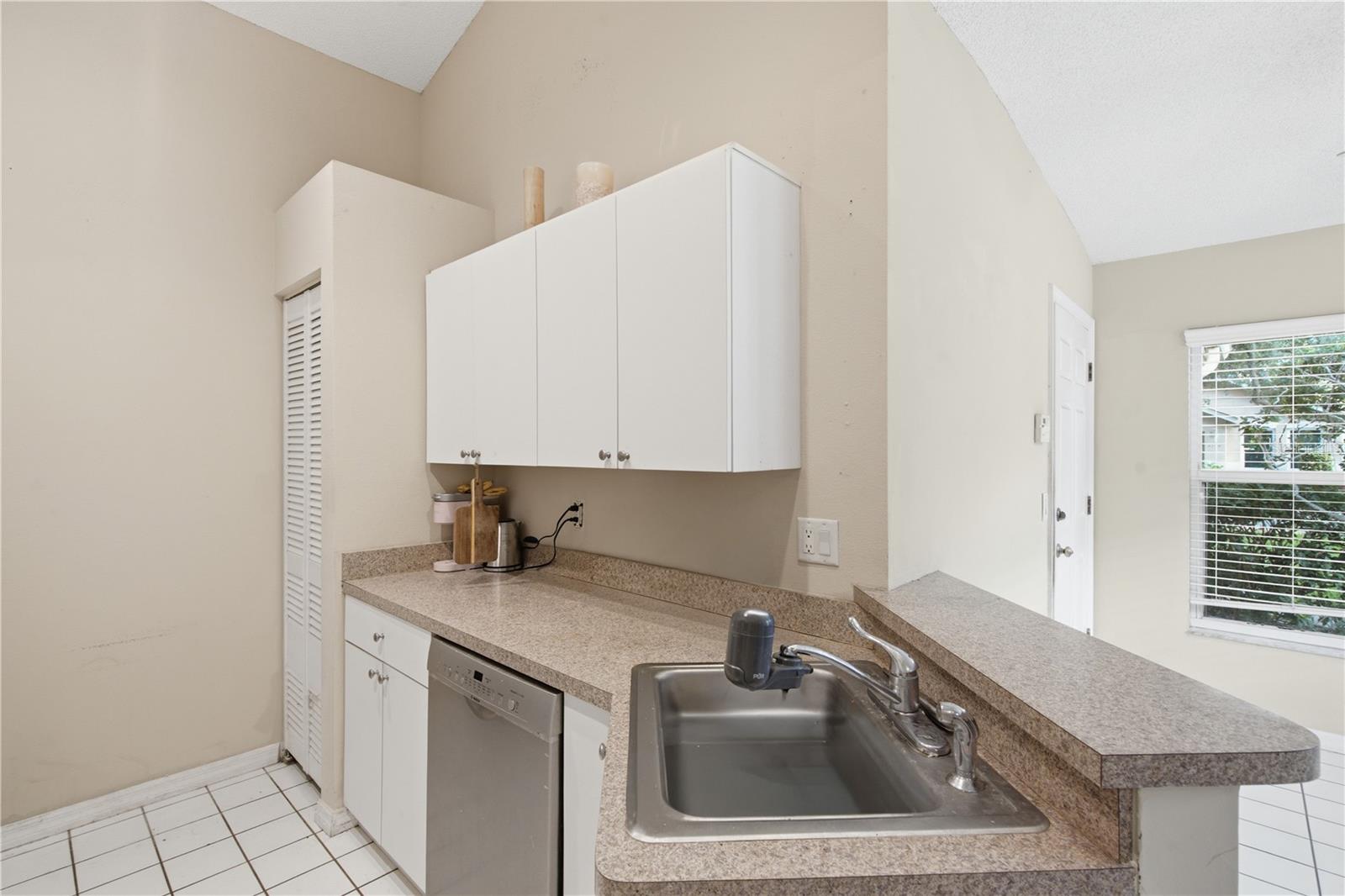 GULF GATE GLEN - Residential