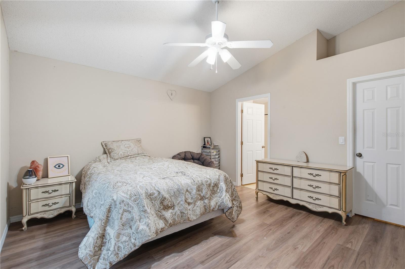 GULF GATE GLEN - Residential