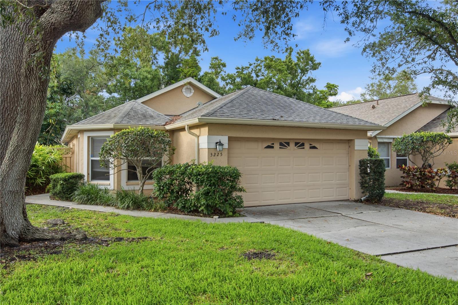 GULF GATE GLEN - Residential