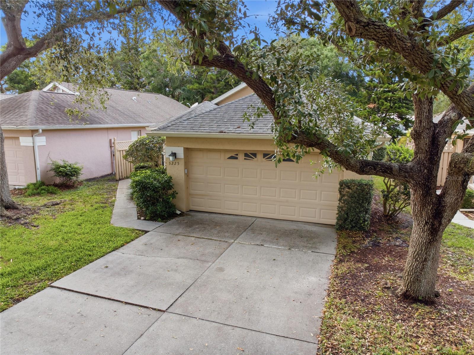 GULF GATE GLEN - Residential