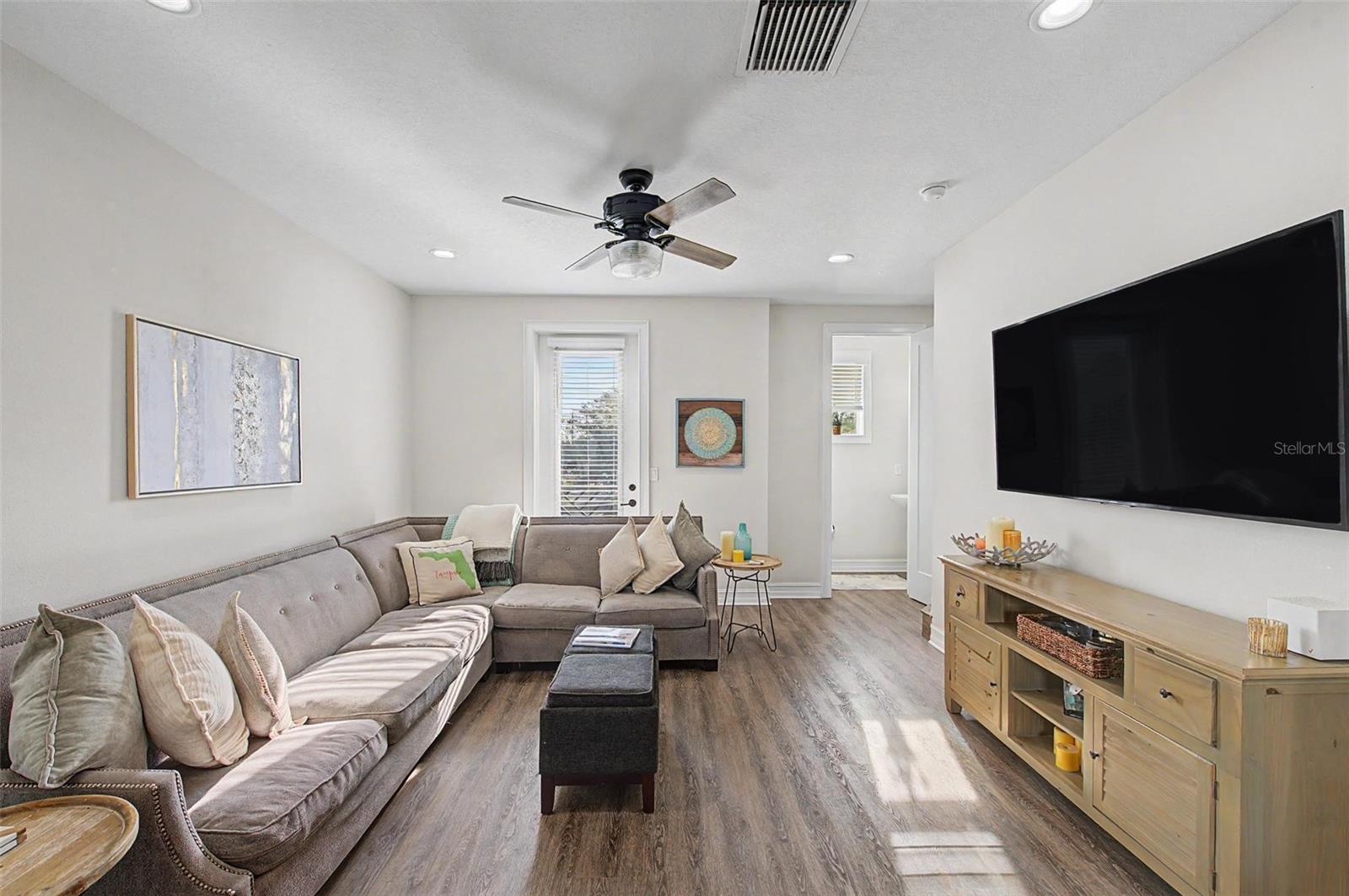 MORGAN STREET TOWNHOMES - Residential