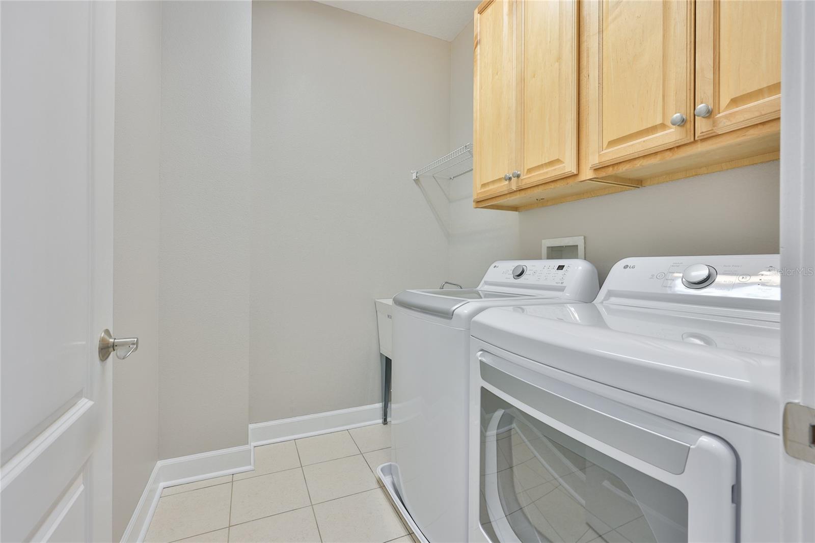 HEMINGWAY ESTATES PH 1-A - Residential Lease