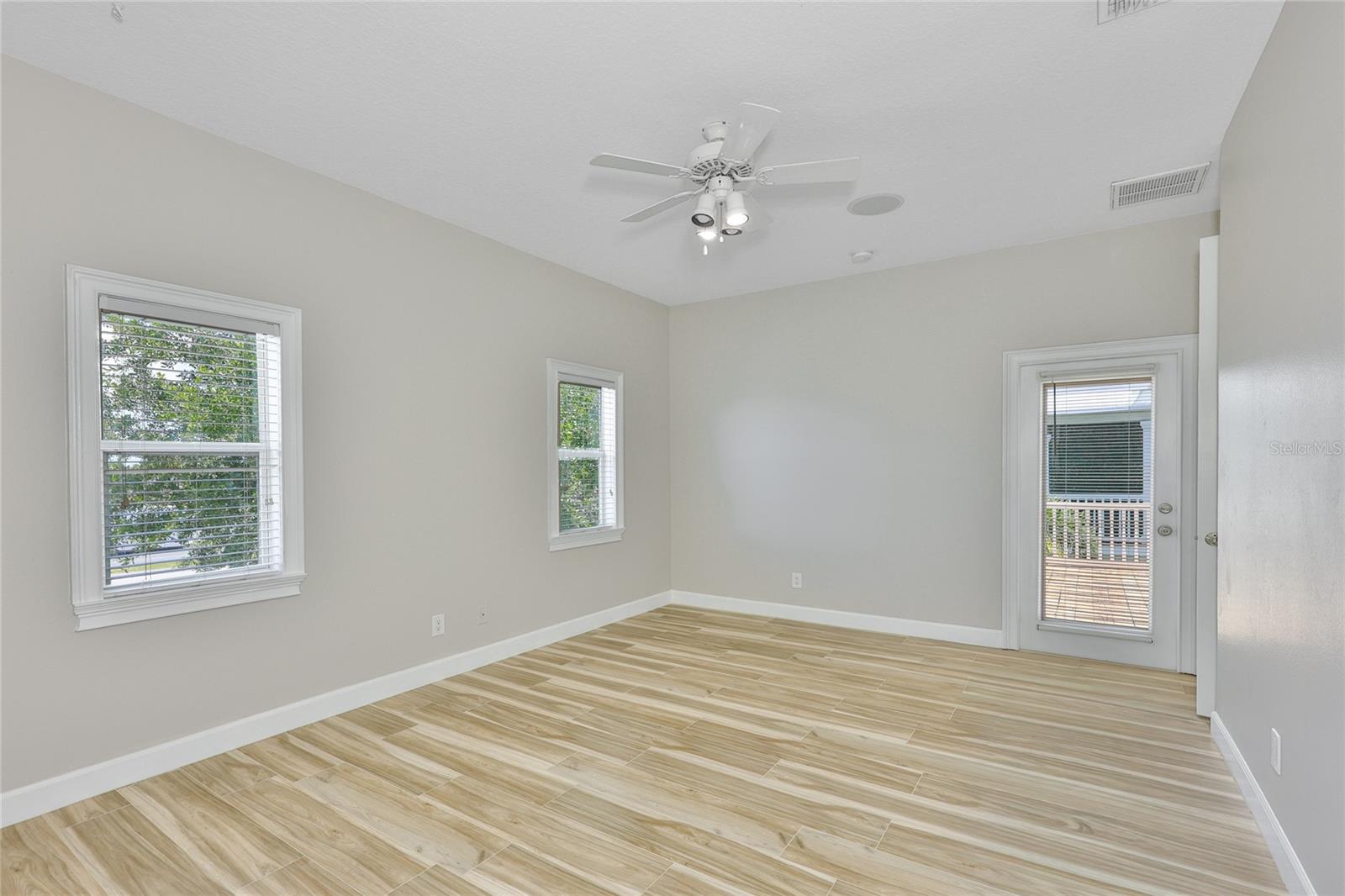 HEMINGWAY ESTATES PH 1-A - Residential Lease