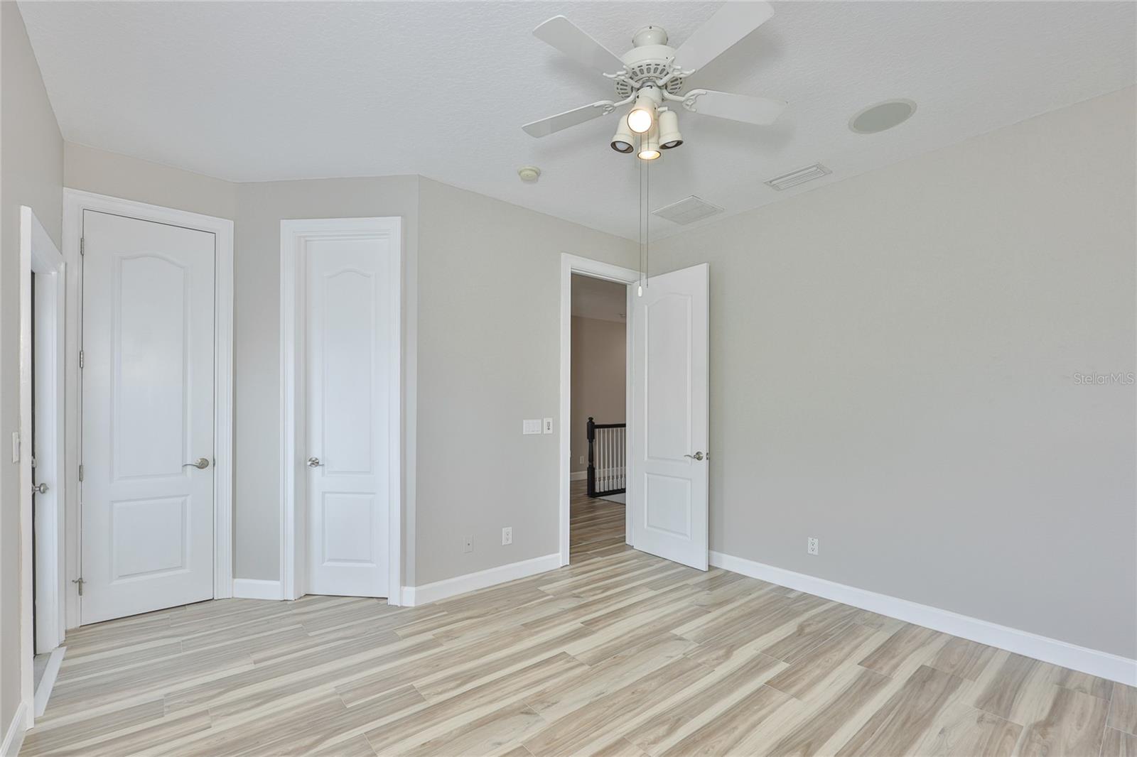 HEMINGWAY ESTATES PH 1-A - Residential Lease
