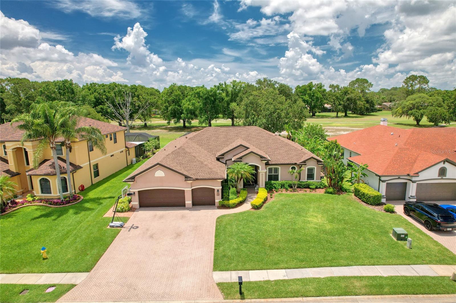 NINE EAGLES UNIT ONE SEC I - Residential