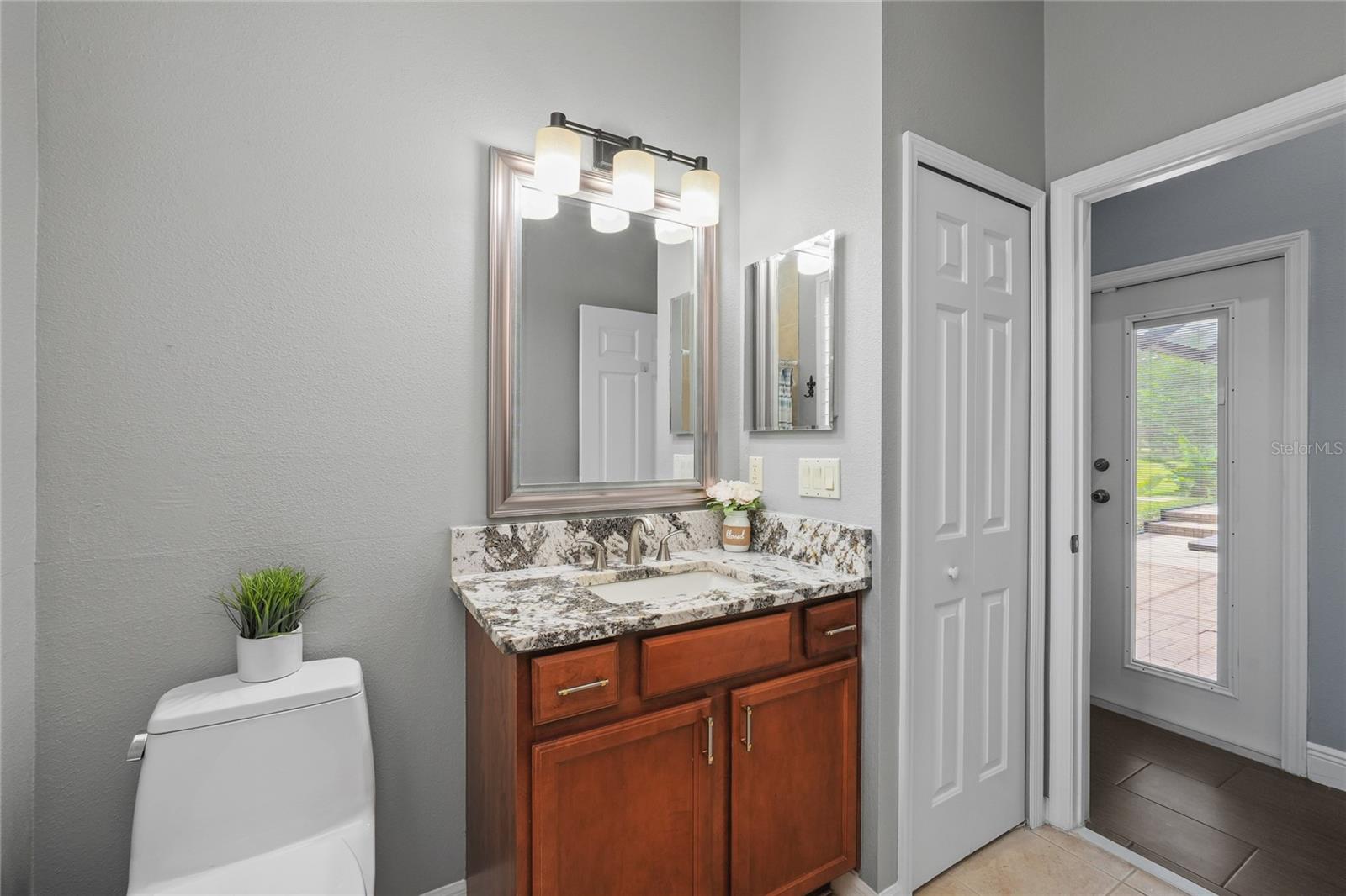 NINE EAGLES UNIT ONE SEC I - Residential