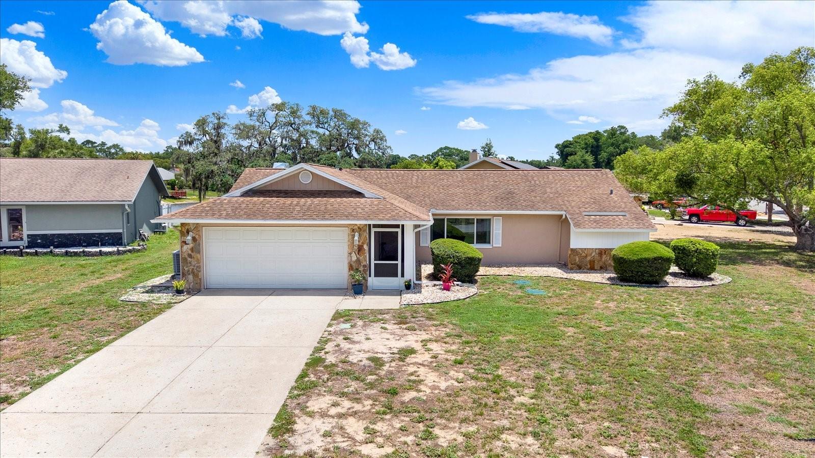 SHADOW LAKE ESTATES - Residential