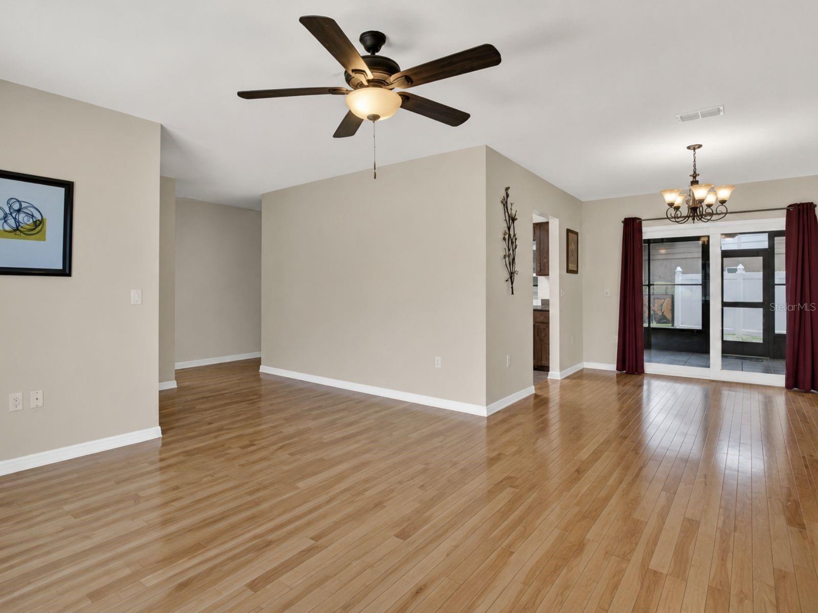 SHADOW LAKE ESTATES - Residential
