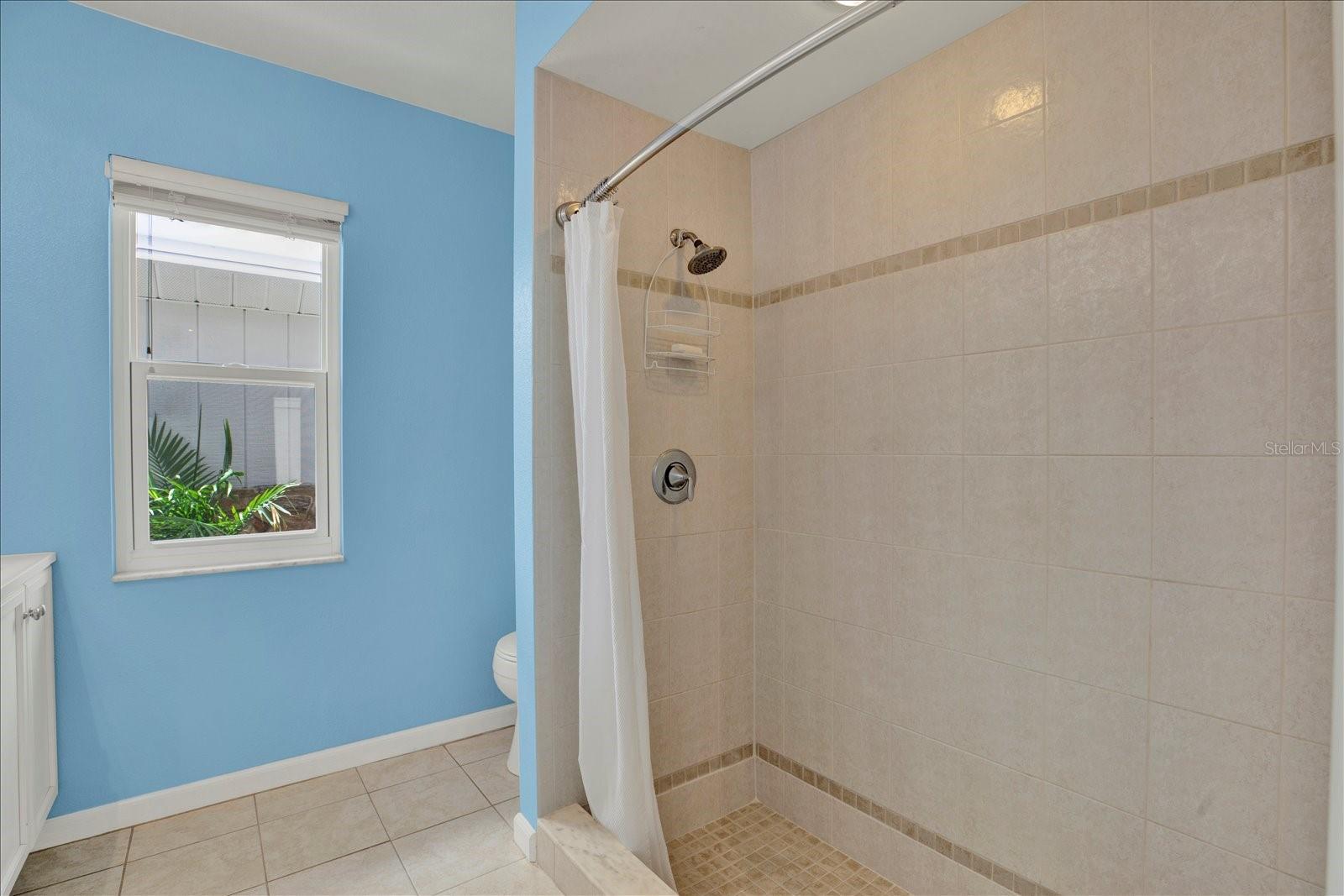 SHADOW LAKE ESTATES - Residential