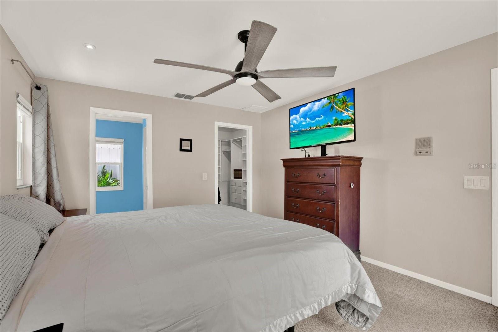 SHADOW LAKE ESTATES - Residential