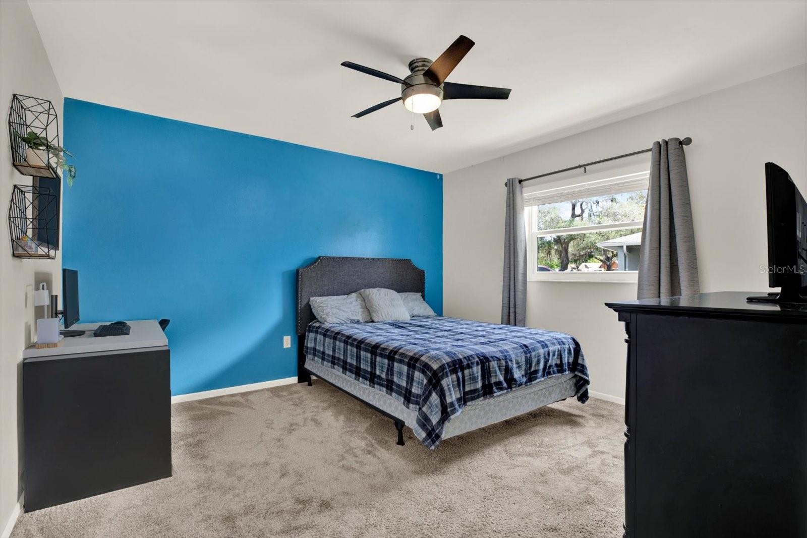 SHADOW LAKE ESTATES - Residential