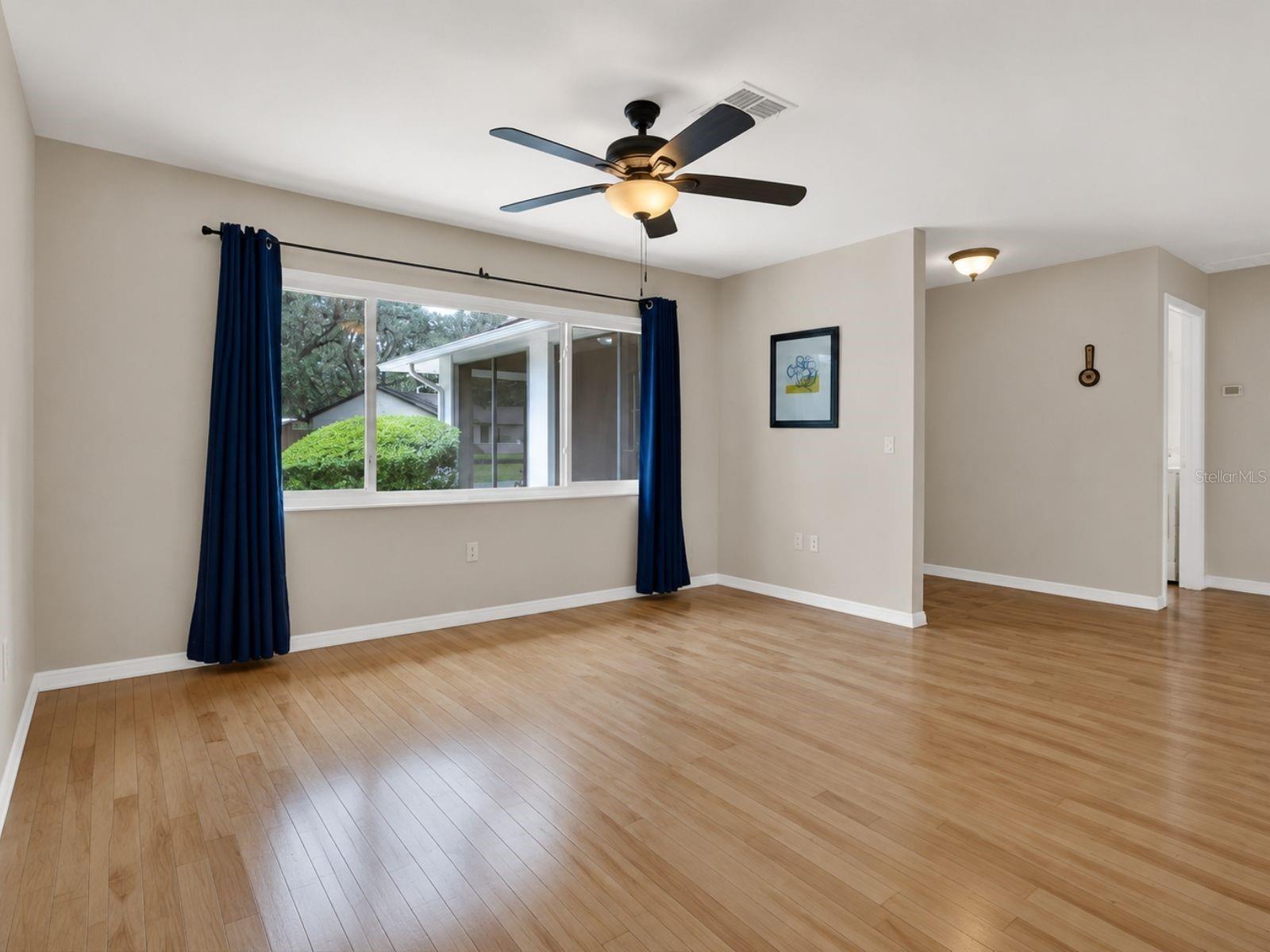 SHADOW LAKE ESTATES - Residential