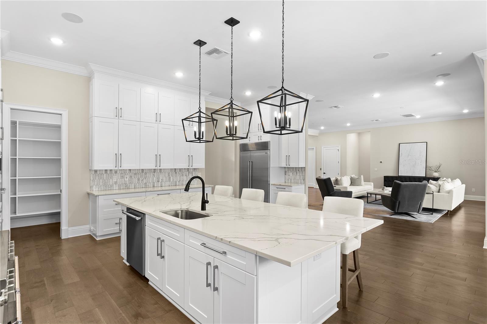 AZEELE PARK - Residential