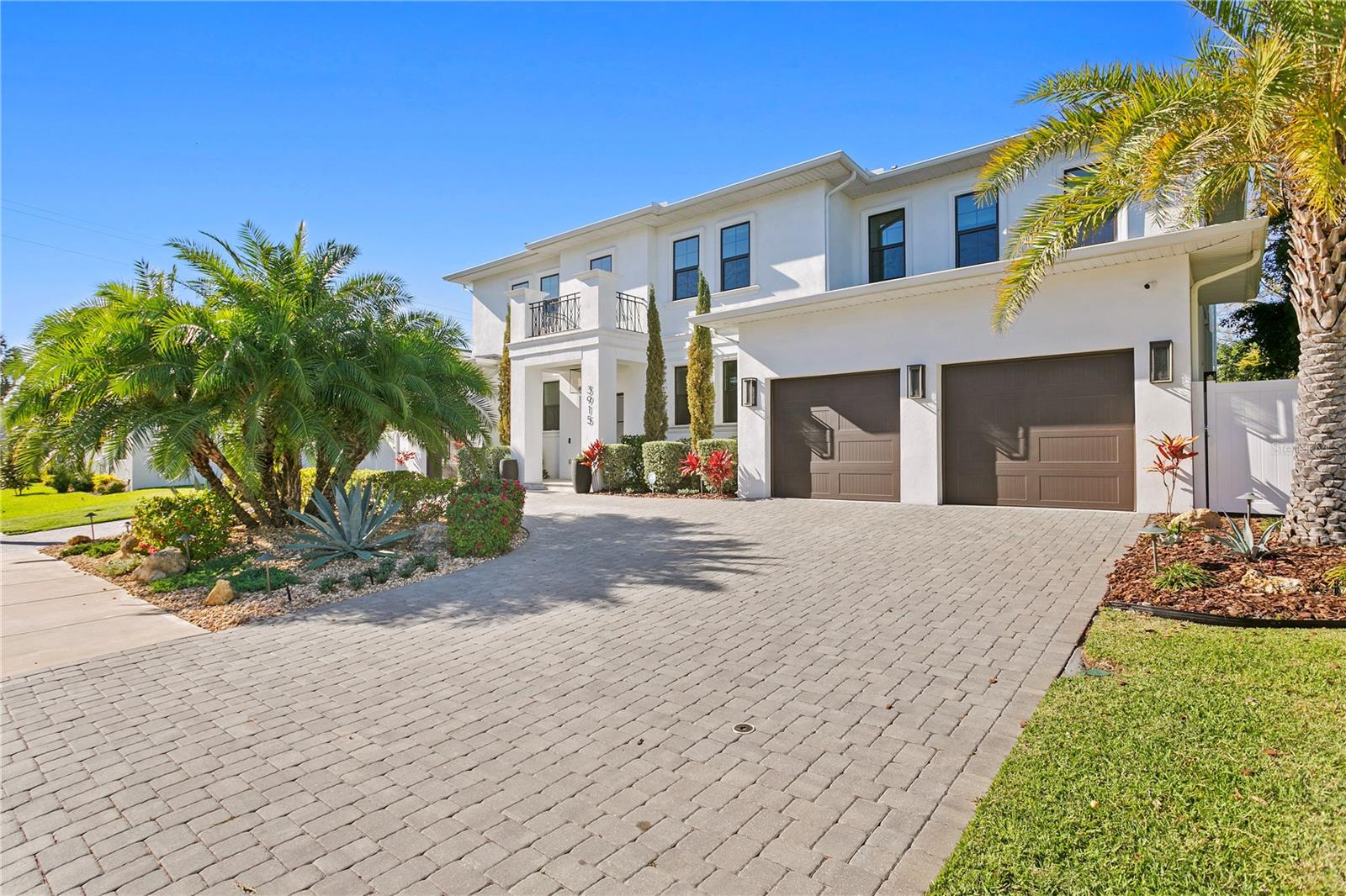 AZEELE PARK - Residential