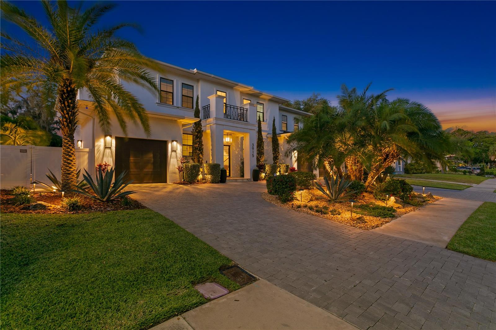 AZEELE PARK - Residential