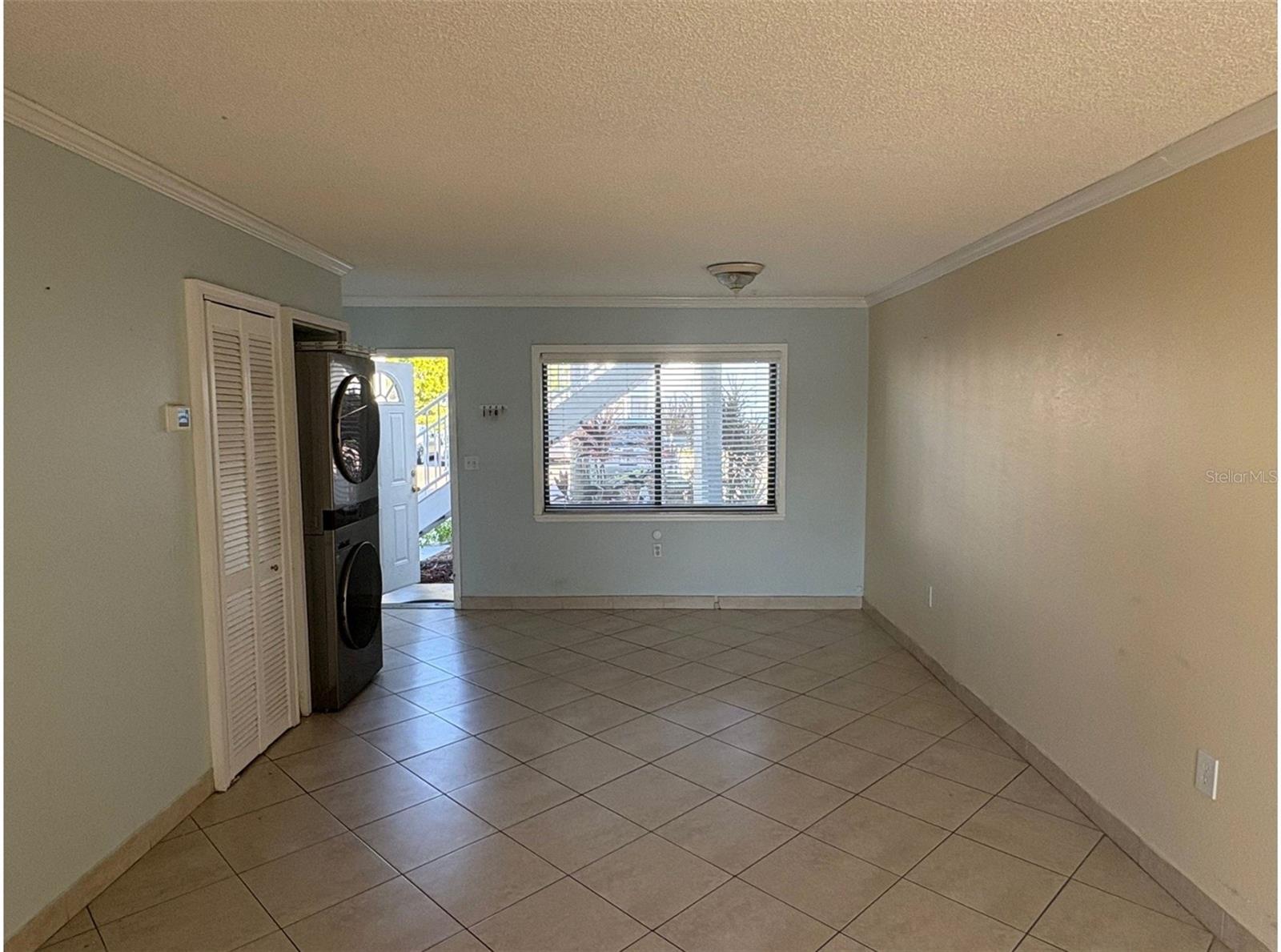 GARDEN WALK CONDO PH 2 - Residential