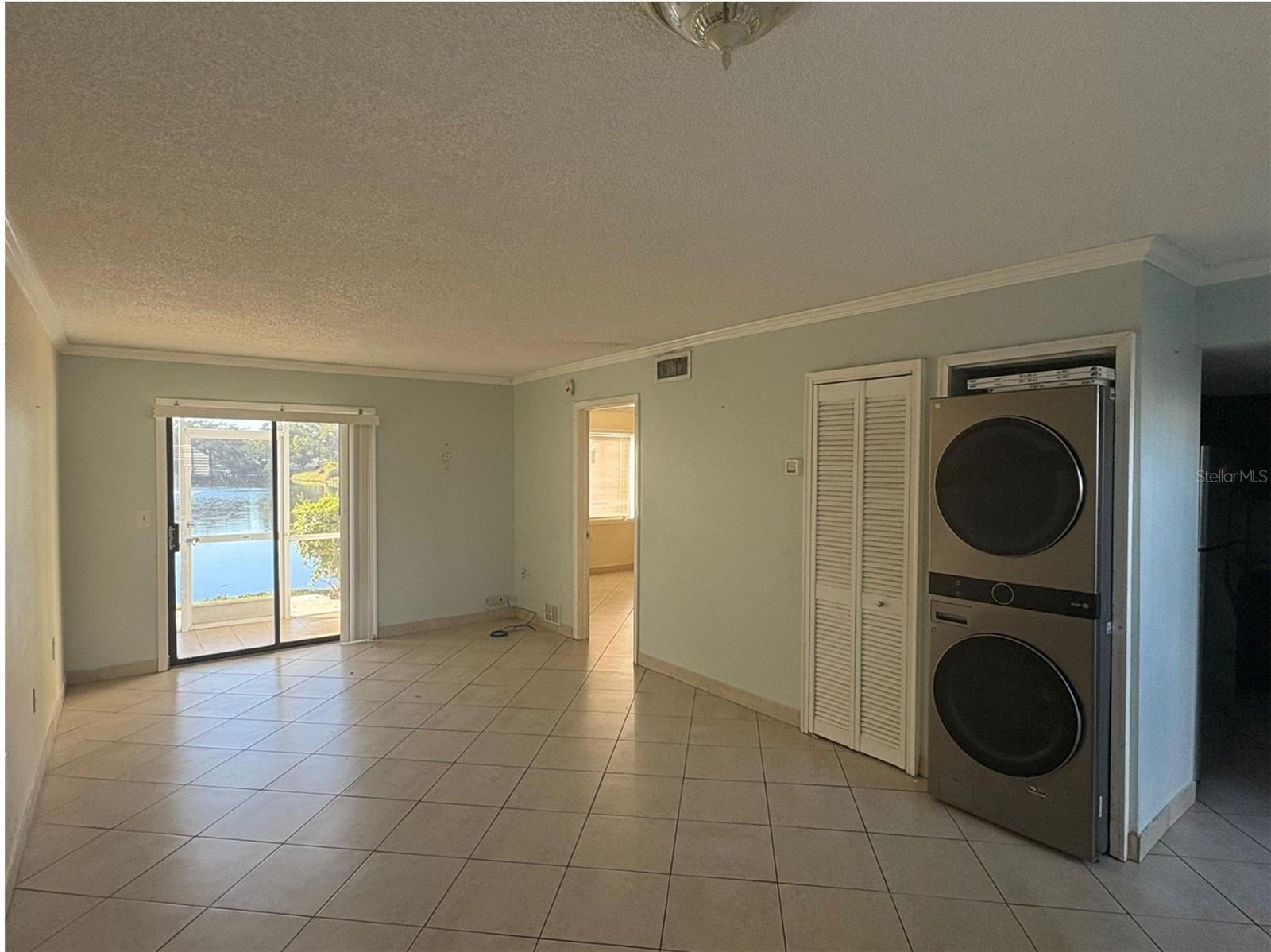 GARDEN WALK CONDO PH 2 - Residential