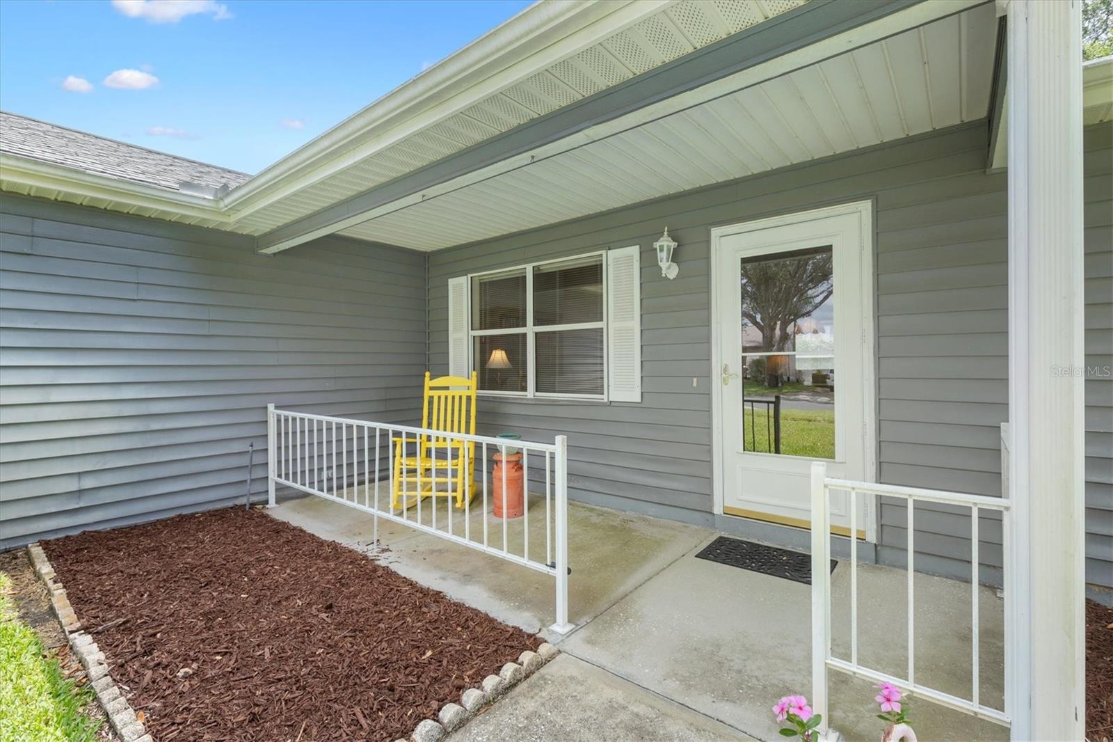 LADY LAKE ORANGE BLOSSOM GARDENS UNIT 17A - Residential