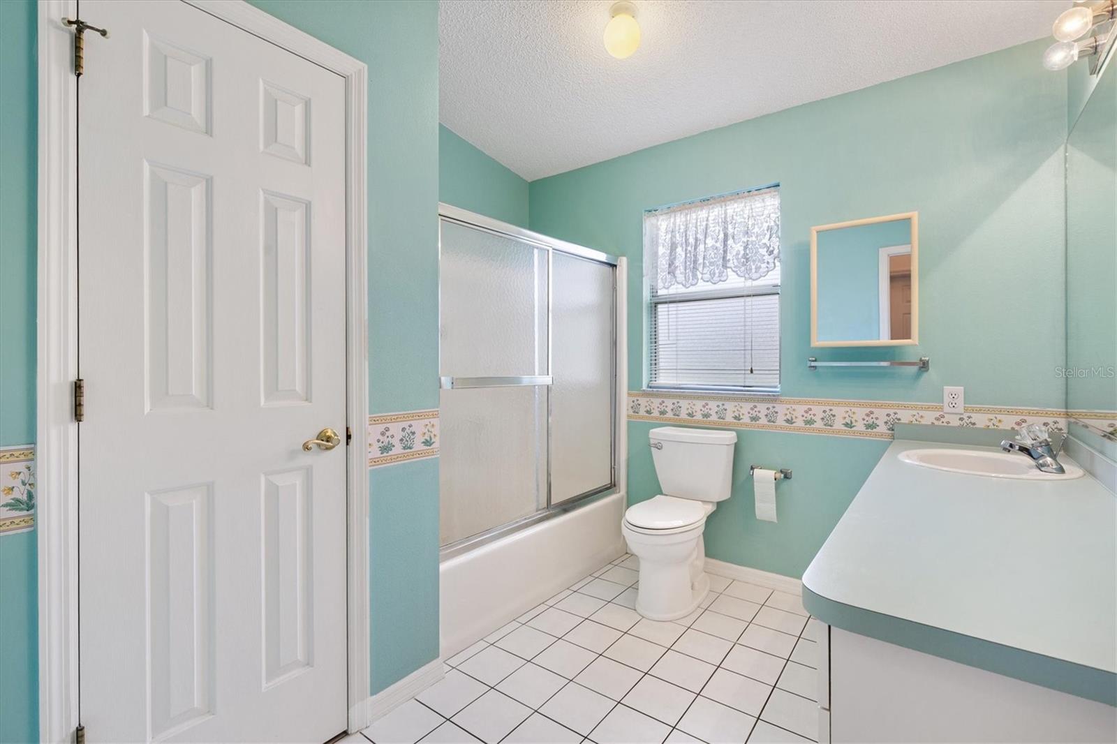 LADY LAKE ORANGE BLOSSOM GARDENS UNIT 17A - Residential