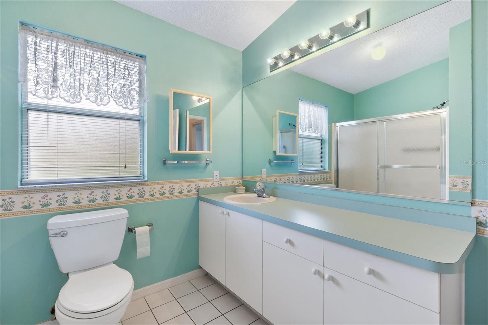 LADY LAKE ORANGE BLOSSOM GARDENS UNIT 17A - Residential