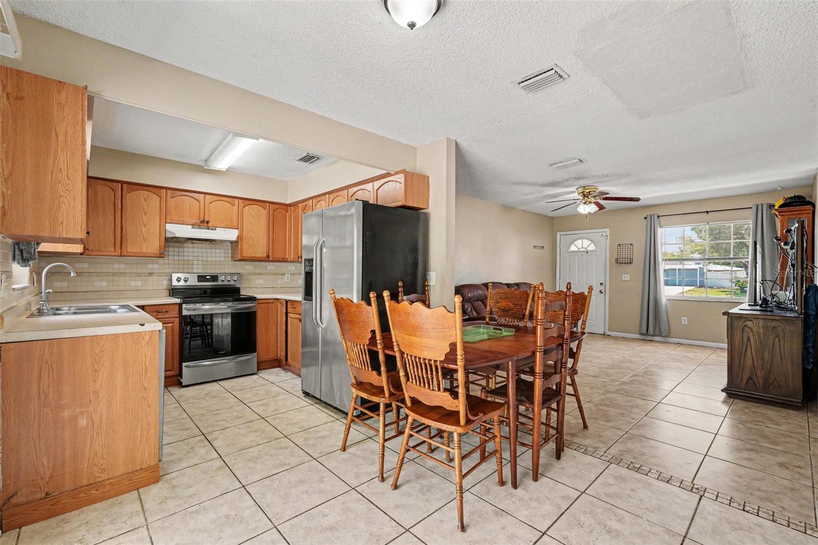 CLAIR MEL CITY UNIT 52 - Residential