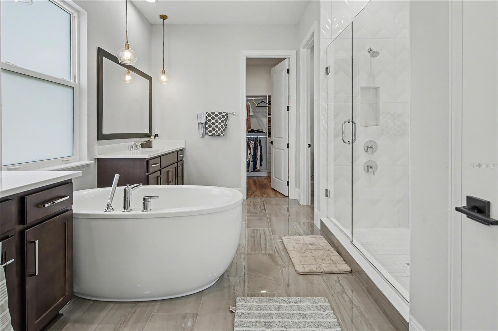 BELLA COLLINA EAST SUB - Residential