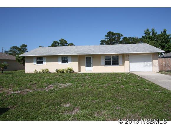 Brand new kitchen in a masonry 3 bedroom and 2 bathroom home. New interior paint, new appliances, and carpet in bedrooms. Main living area is nice large floor tile and master bedroom is laminate wood and huge walk in closet. Windows are also newer dual pane glass. This home has a sprinkler system on well and very large fenced back yard. Spacious laundry room and screen porch that faces West for cooler afternoon shade in Summer. Clean turn key home. ;Water: City