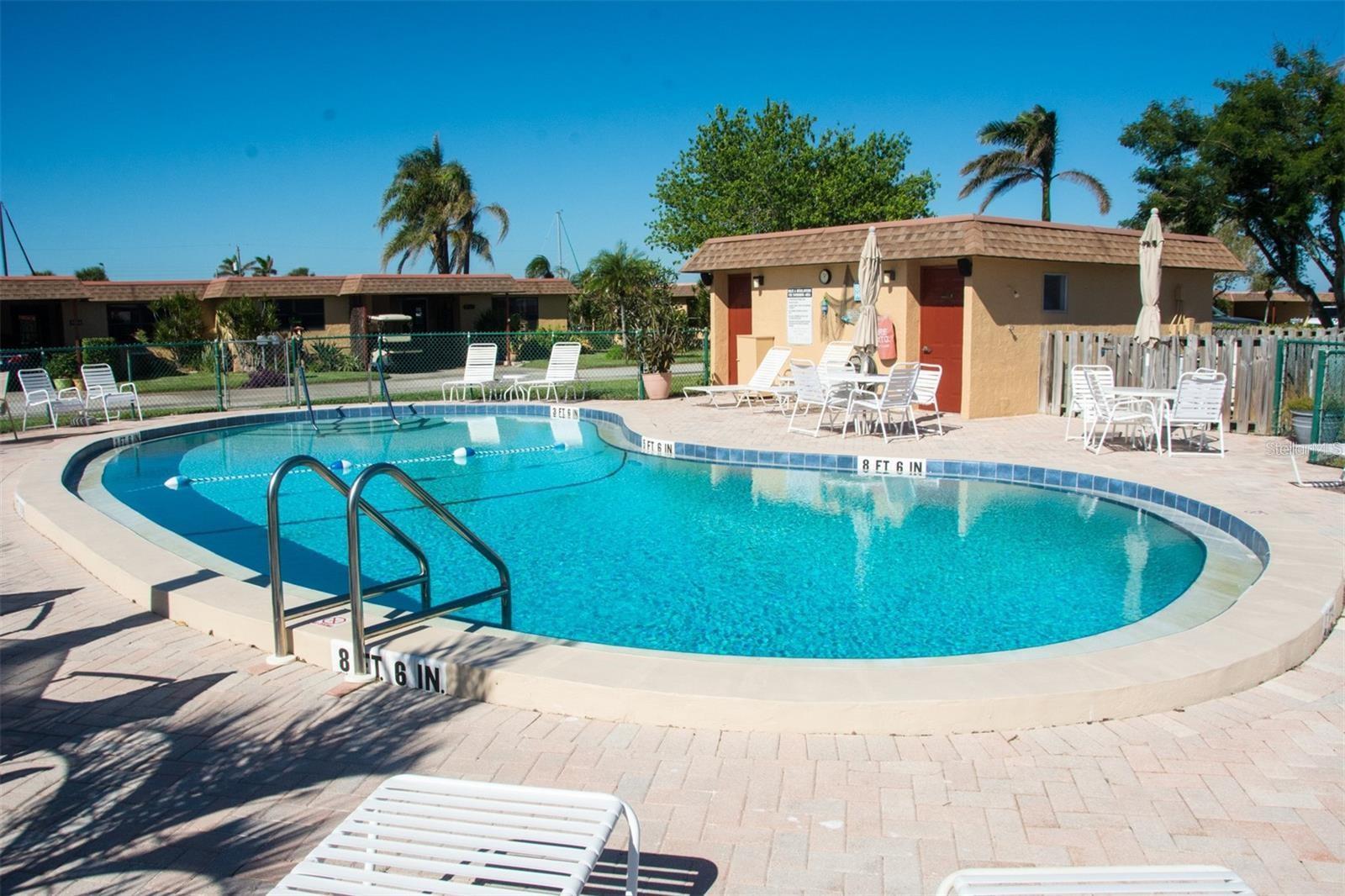 PALMA SOLA HARBOUR SEC 4 - Residential