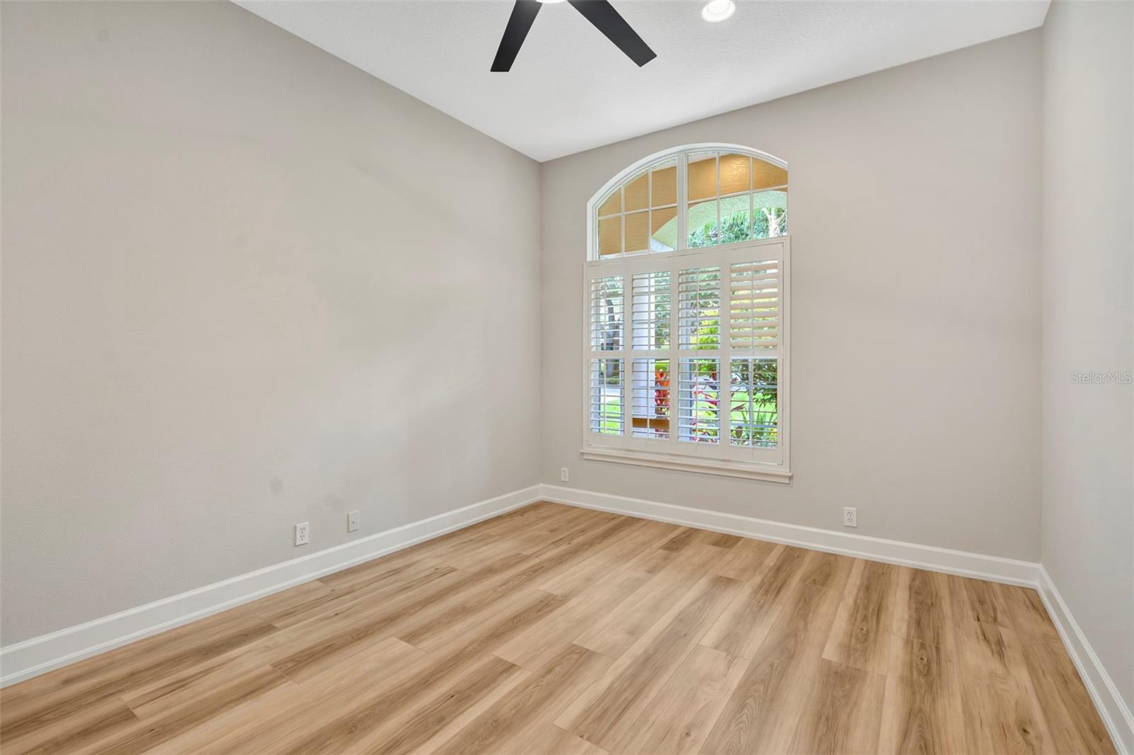 AUTUMN WOODS-UNIT II - Residential