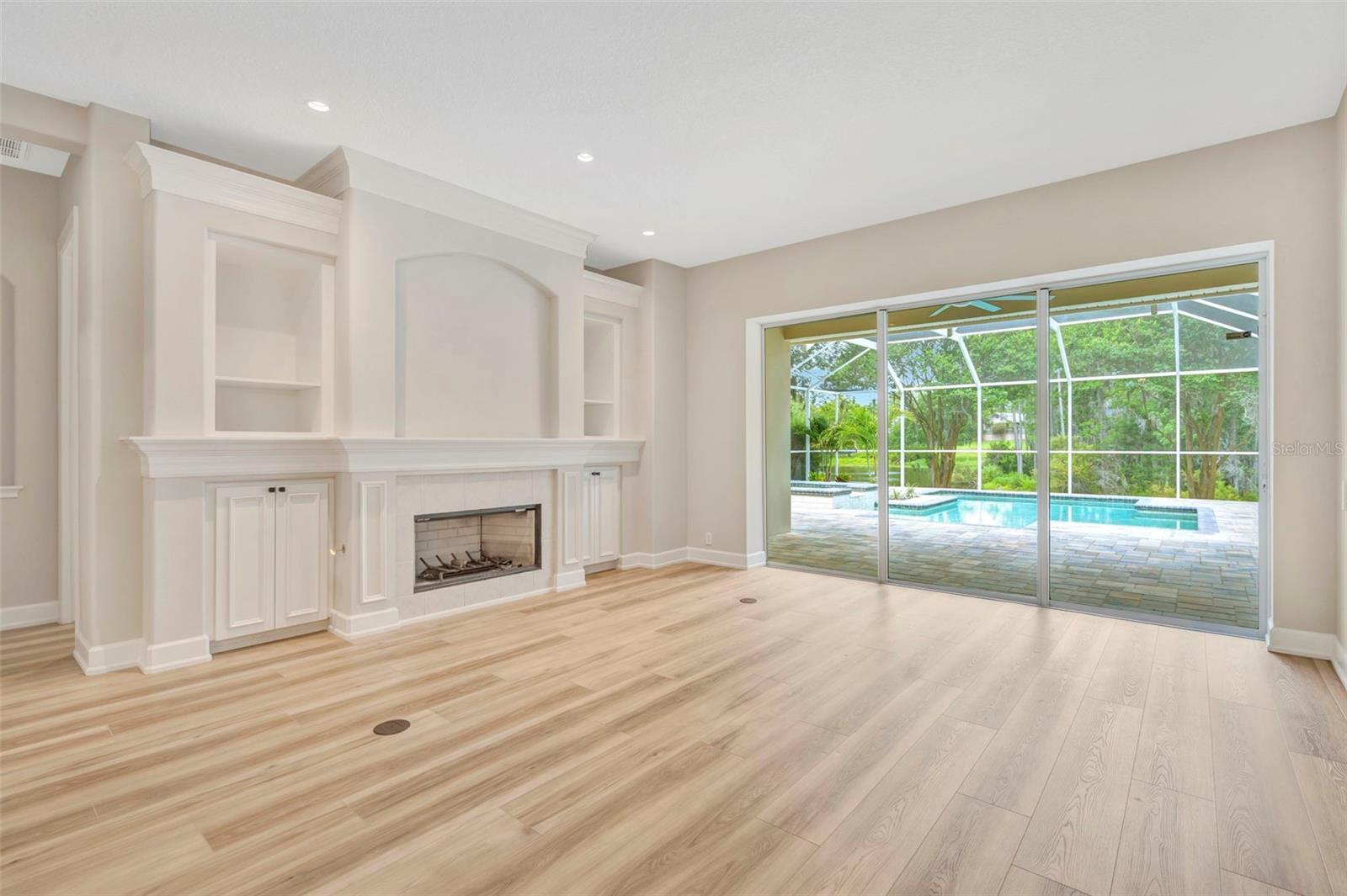 AUTUMN WOODS-UNIT II - Residential
