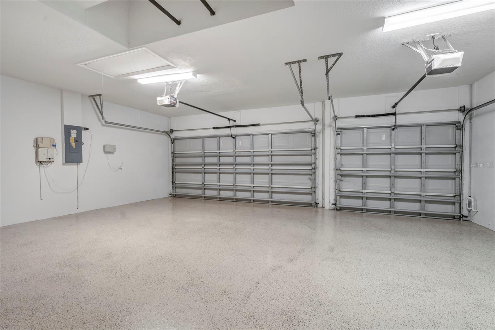AUTUMN WOODS-UNIT II - Residential