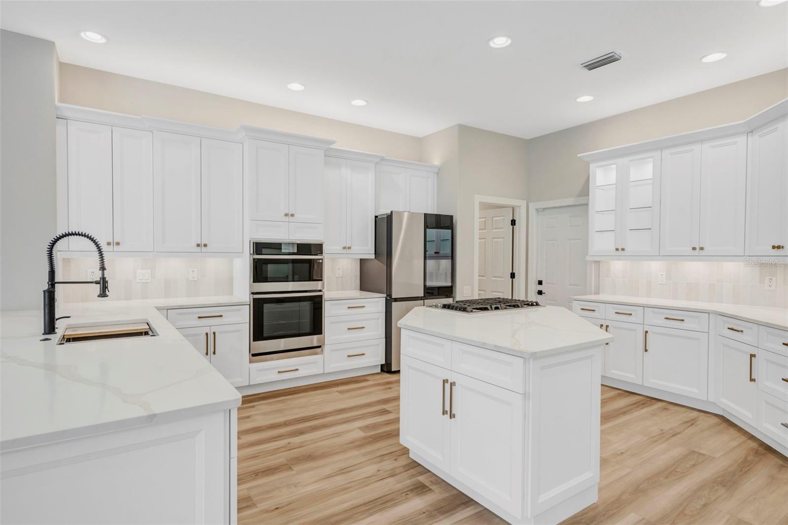 AUTUMN WOODS-UNIT II - Residential