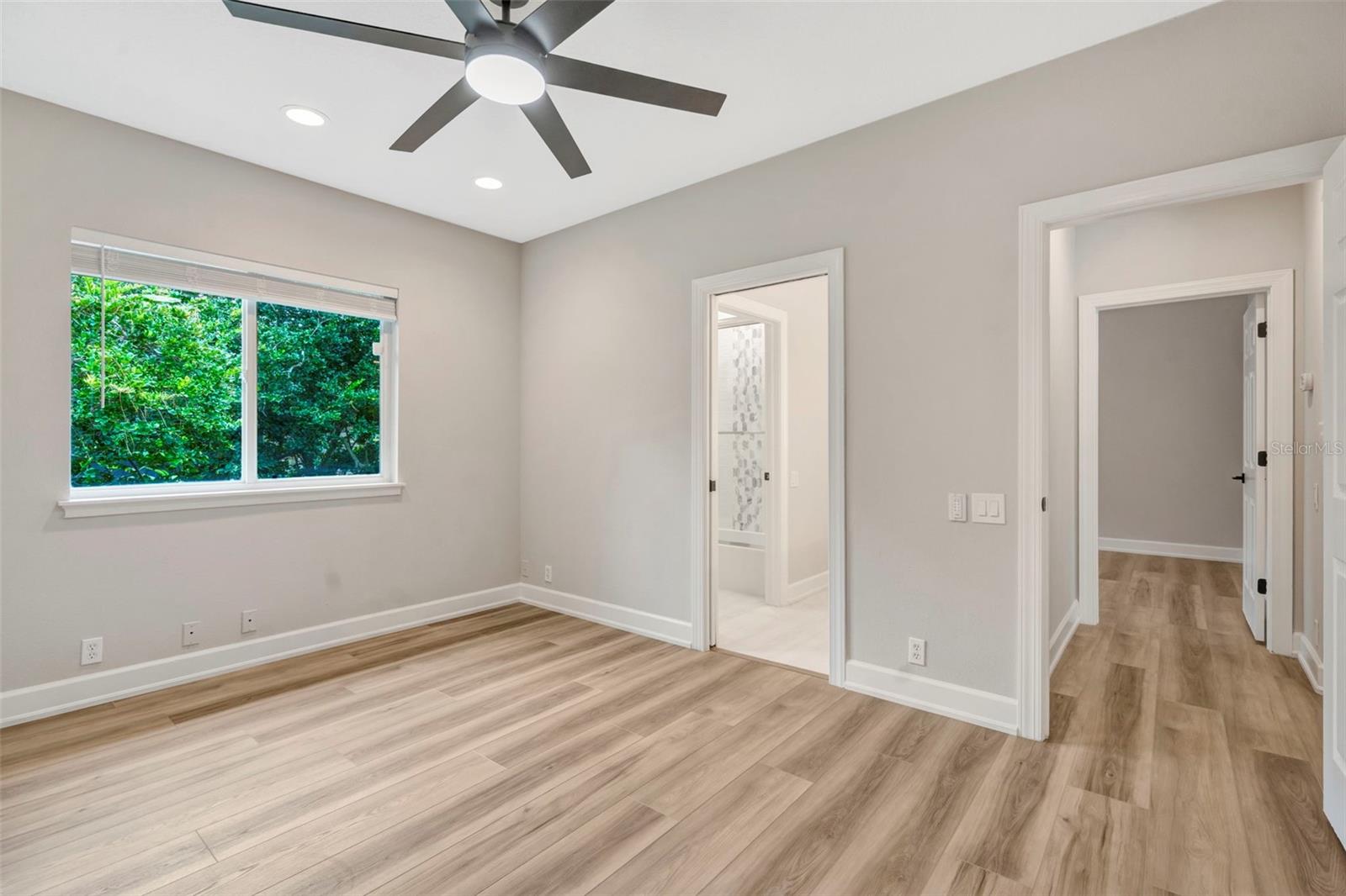 AUTUMN WOODS-UNIT II - Residential