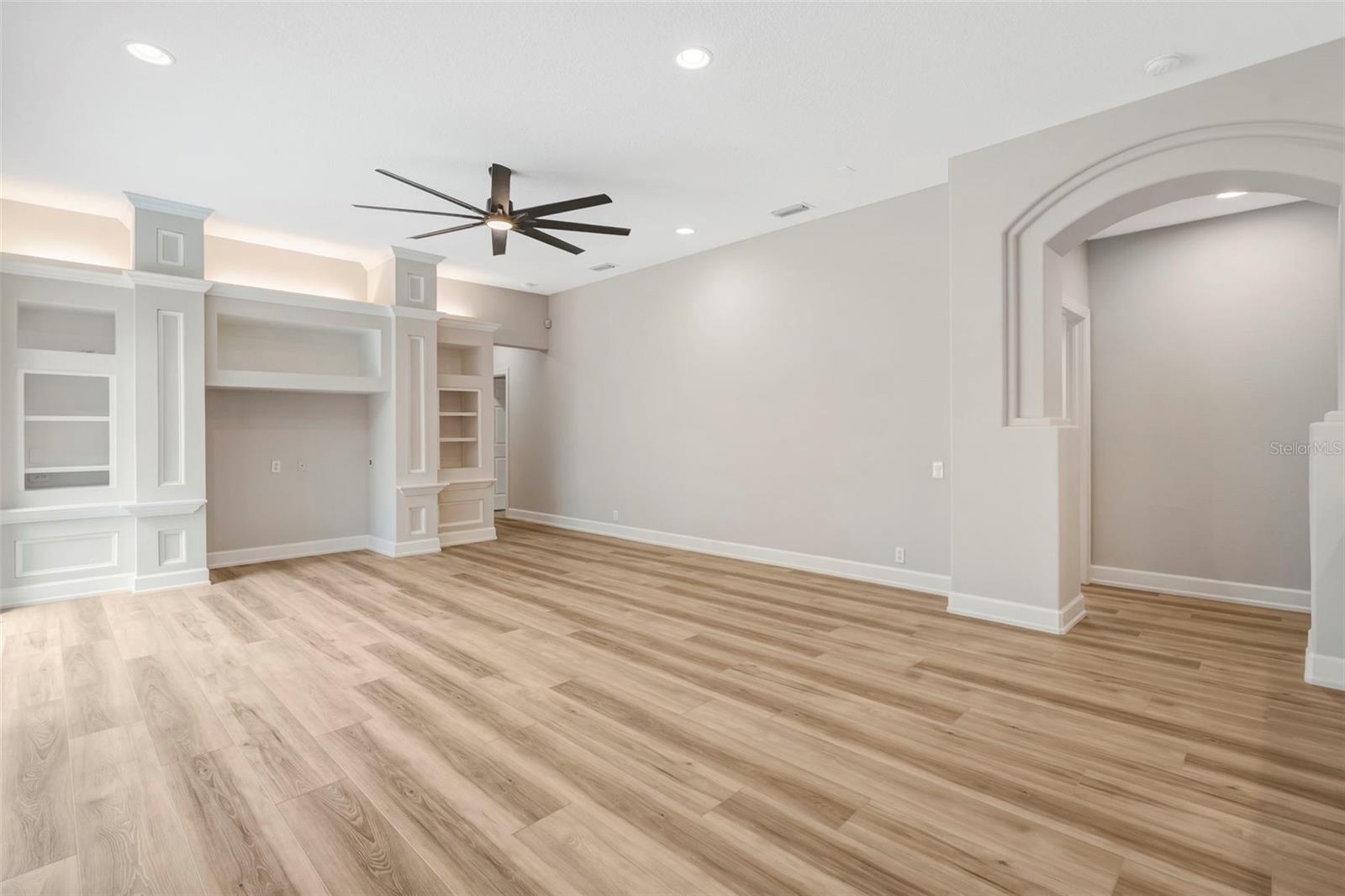 AUTUMN WOODS-UNIT II - Residential