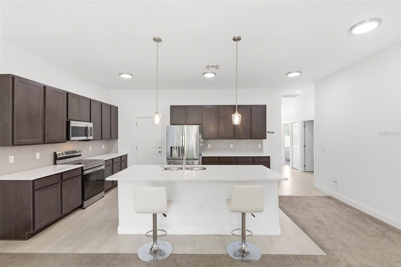 BLUE DIAMOND - Residential