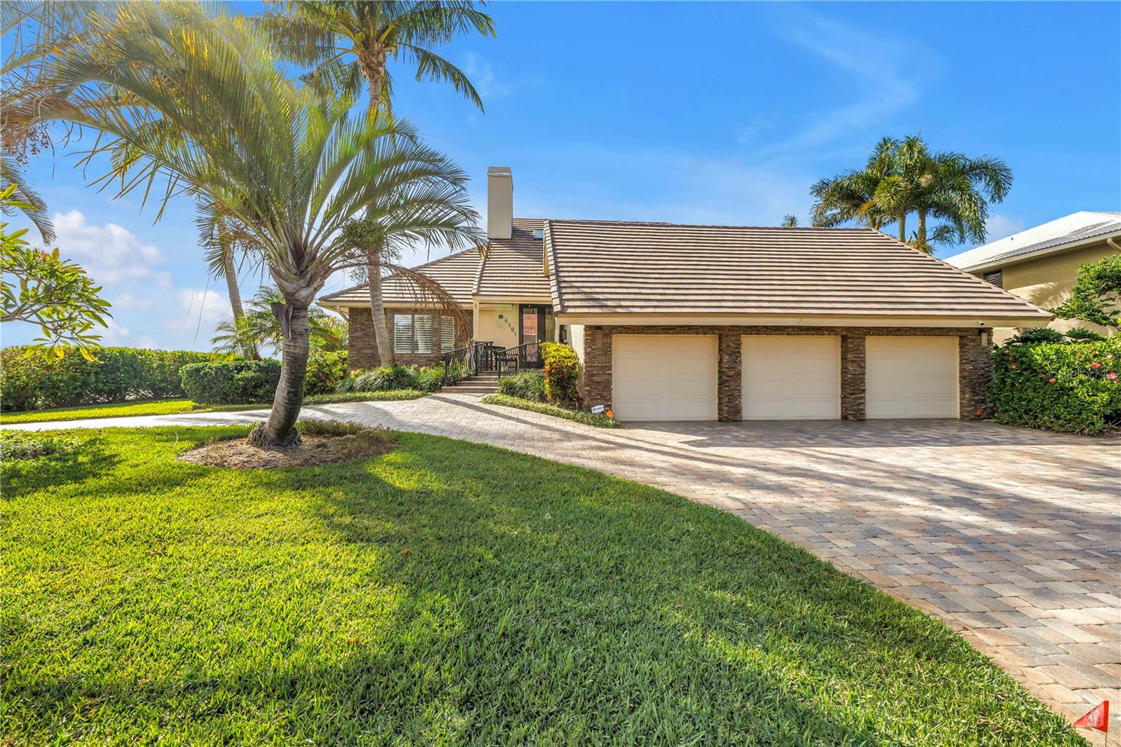 BAYWAY ISLES UNIT 1 - Residential