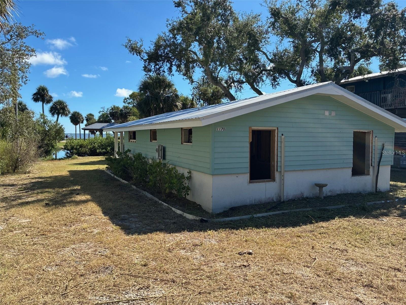 SOUTH FOWLERWAY - Residential