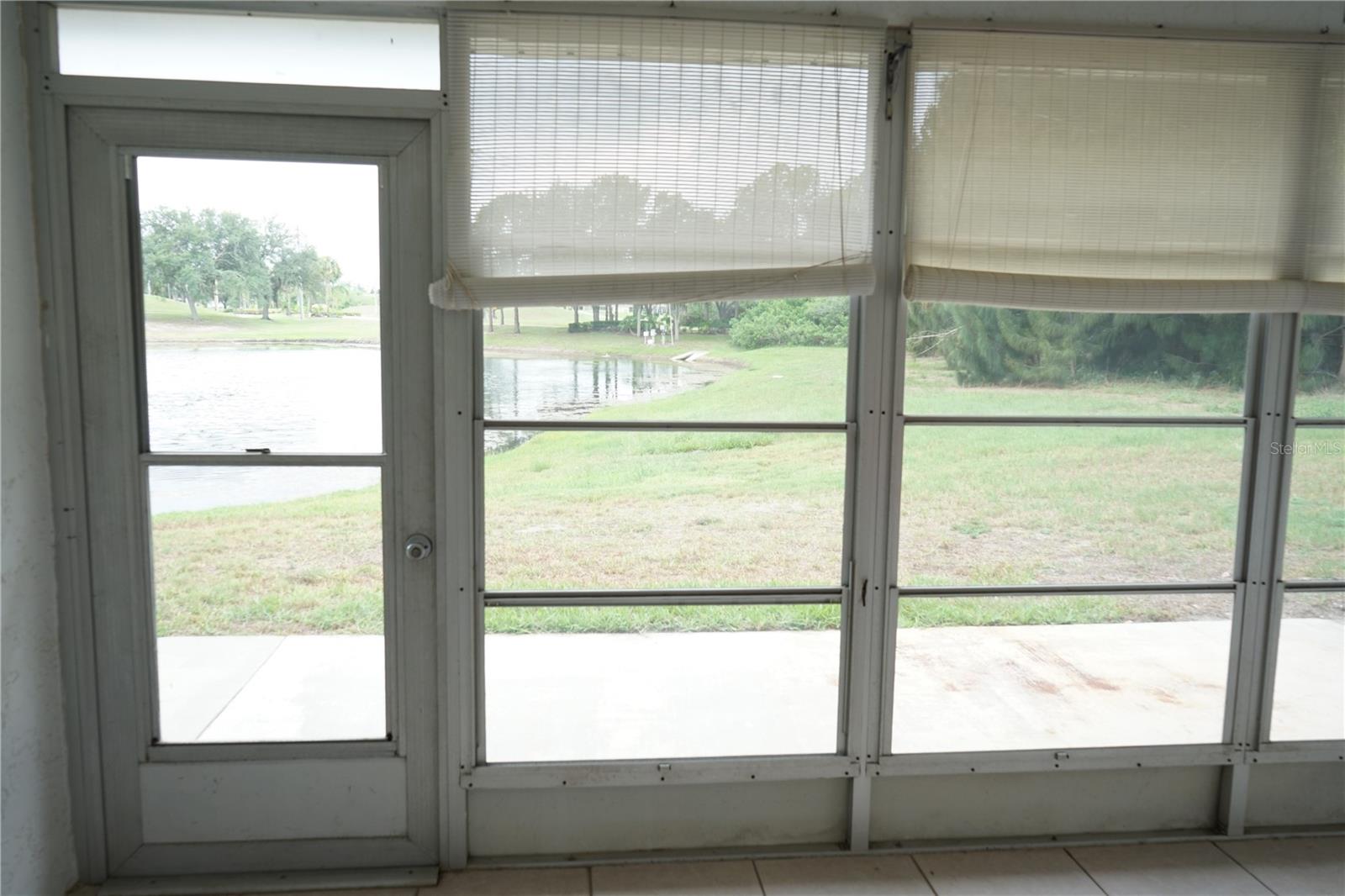THE KNOLLS, KNOLLS - Residential