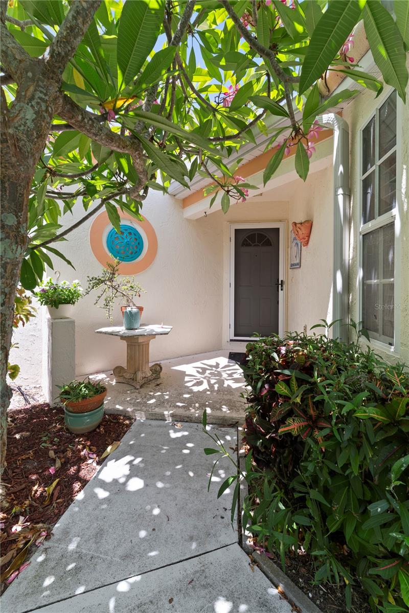 PALM VILLAS - Residential Lease