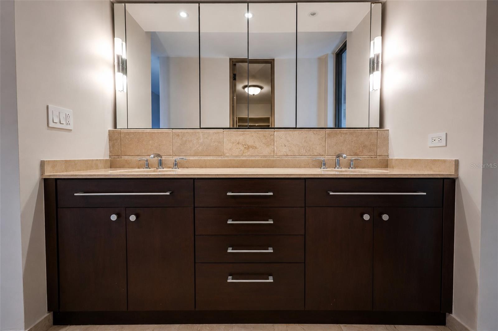 CONDADO - Residential