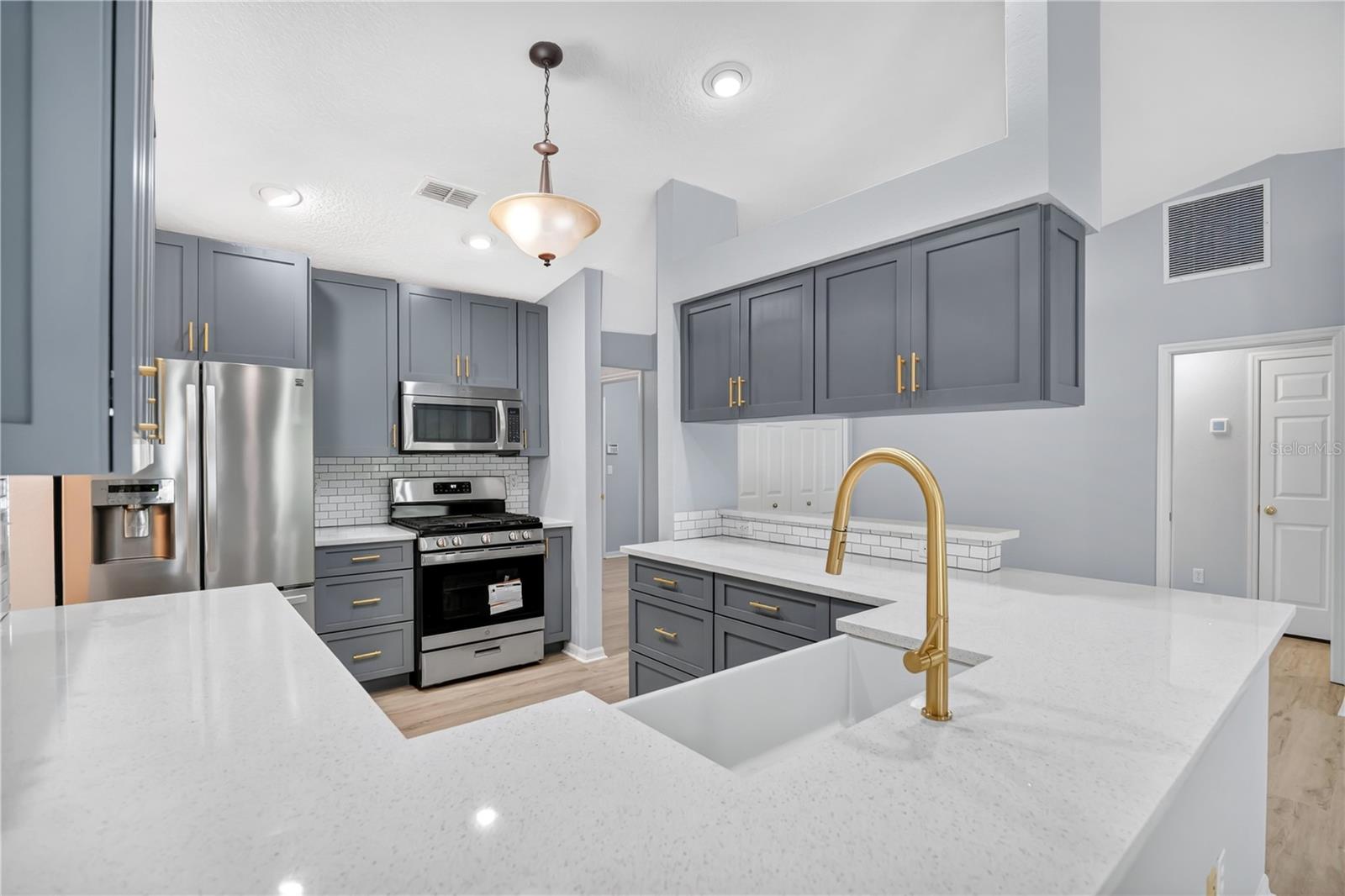DEBARY WOODS UN II - Residential