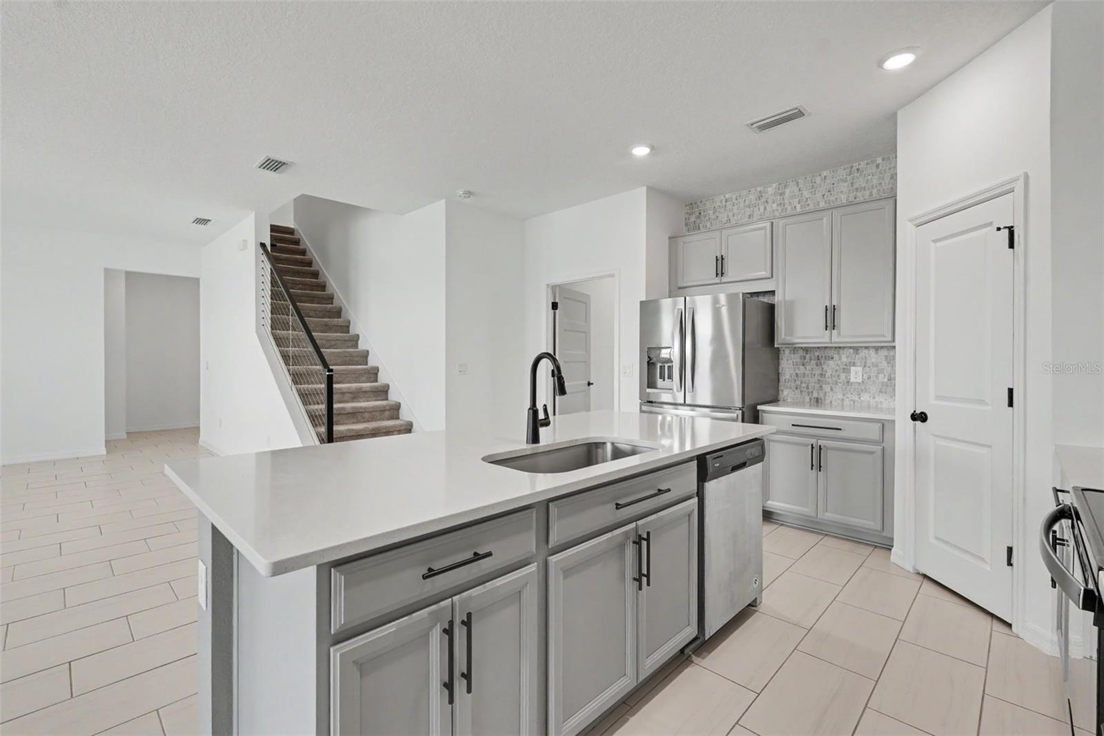 SOUTH FORK S & TR T - Residential