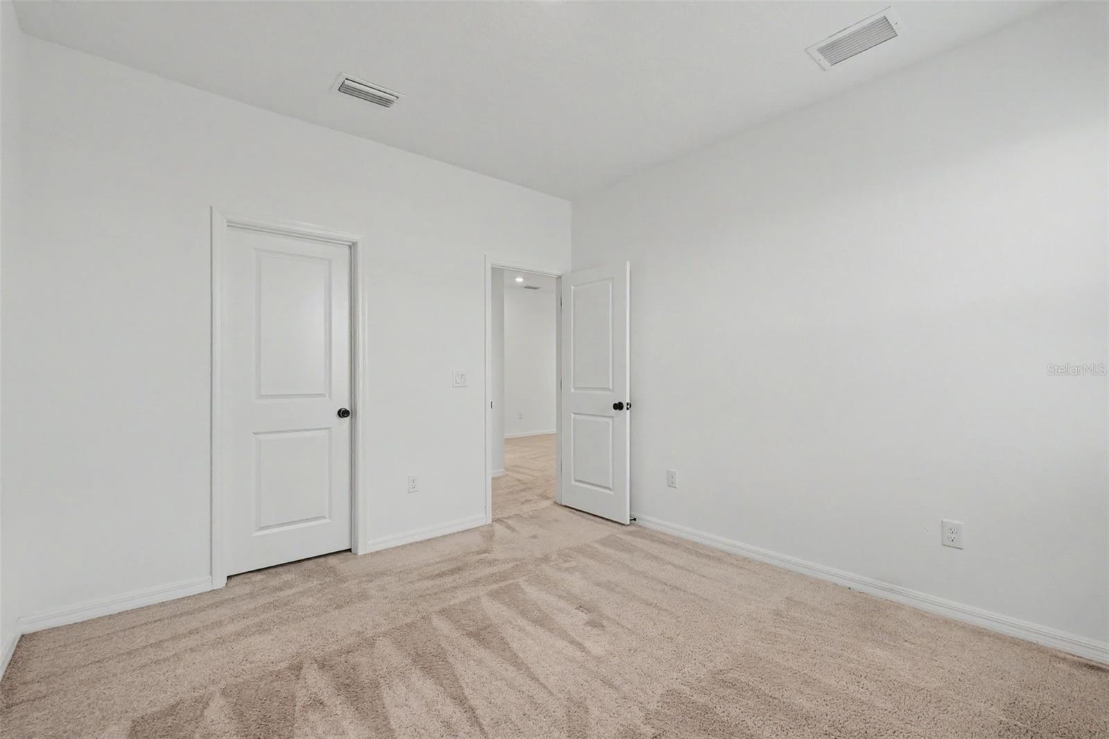 SOUTH FORK S & TR T - Residential