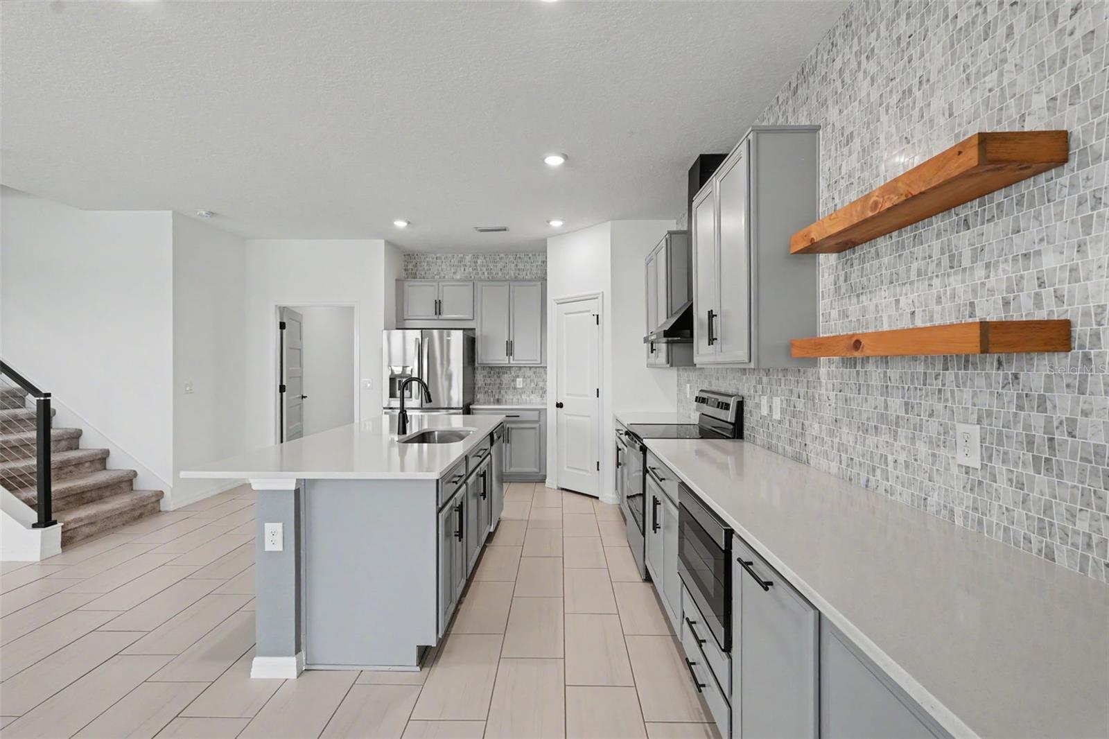 SOUTH FORK S & TR T - Residential