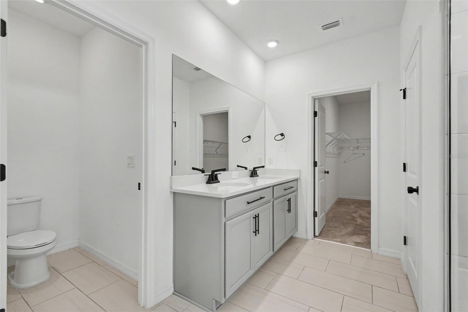 SOUTH FORK S & TR T - Residential