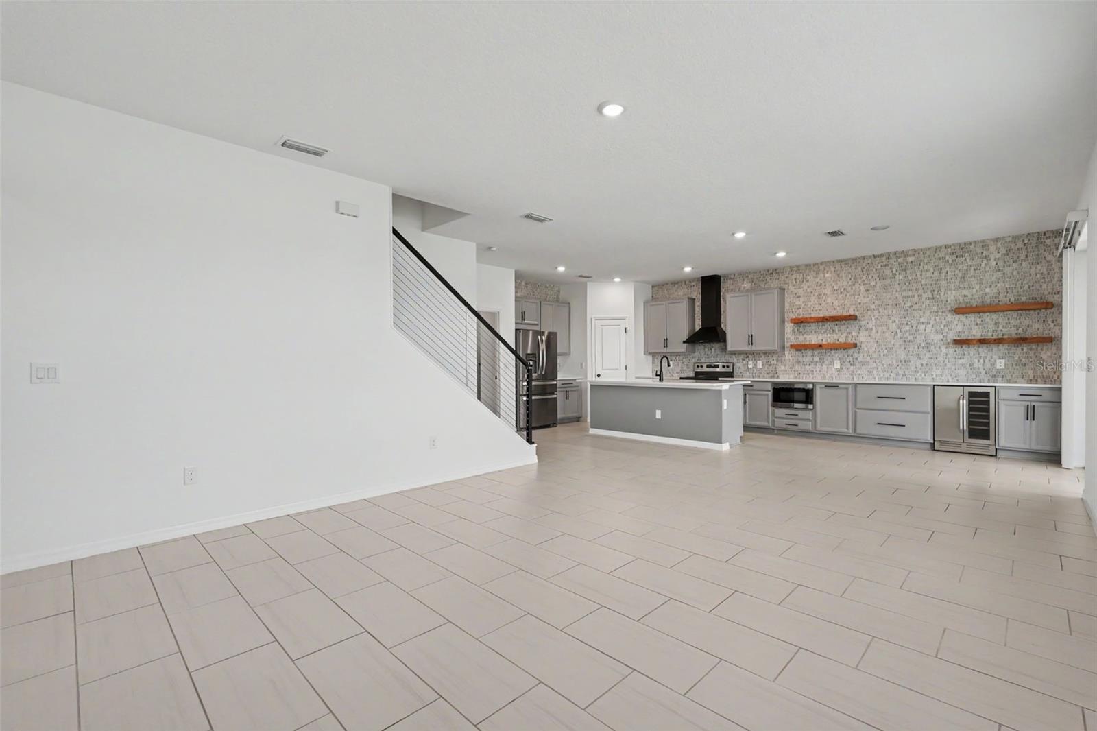 SOUTH FORK S & TR T - Residential