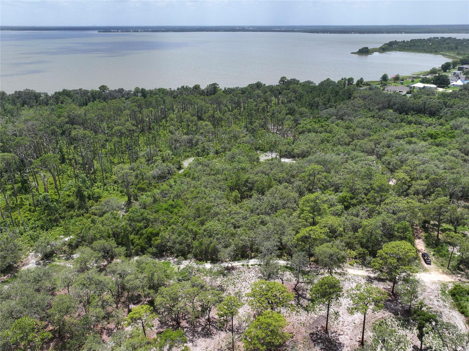 LANIER - Land