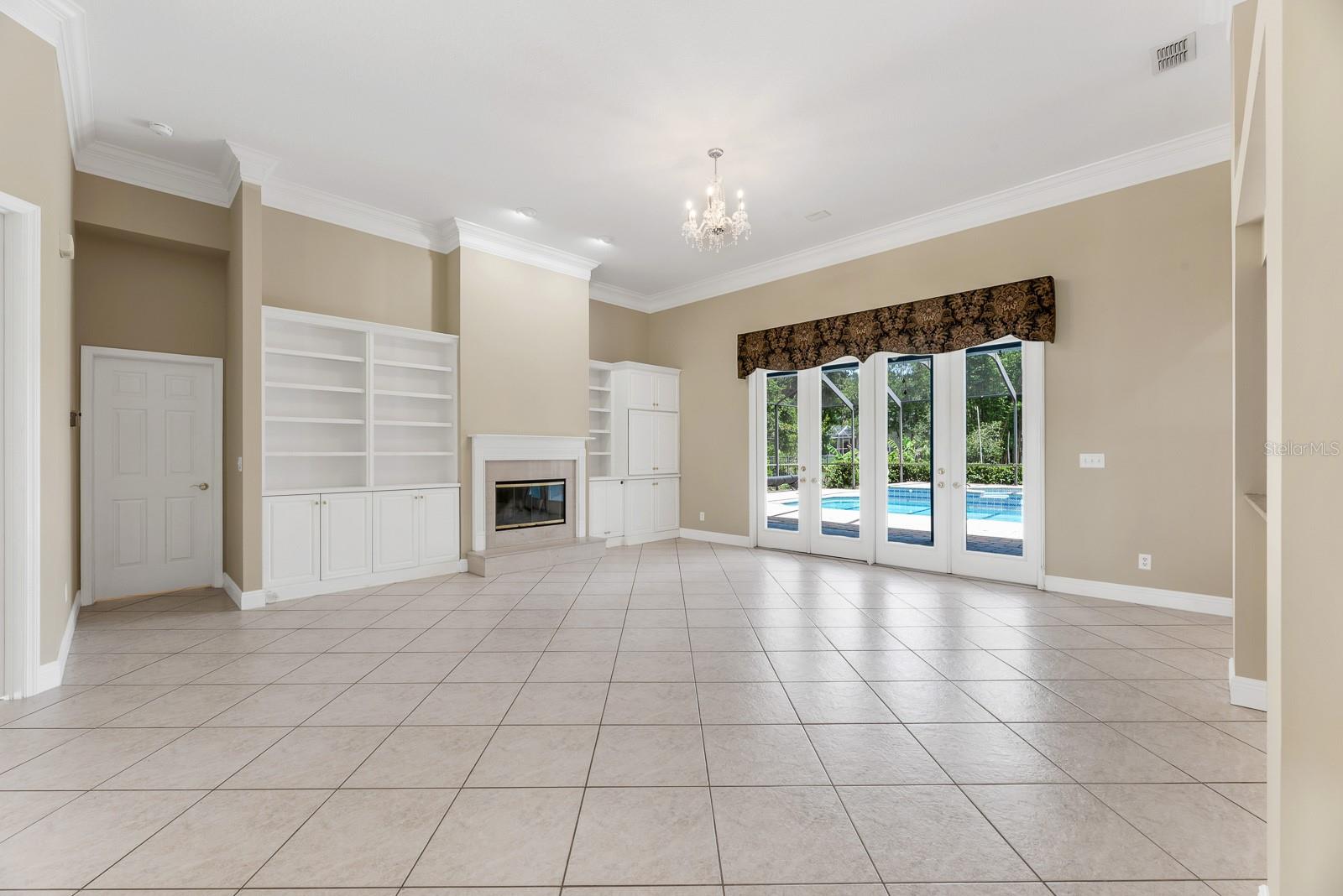 FISH HAWK TRAILS UNIT 3 - Residential Lease